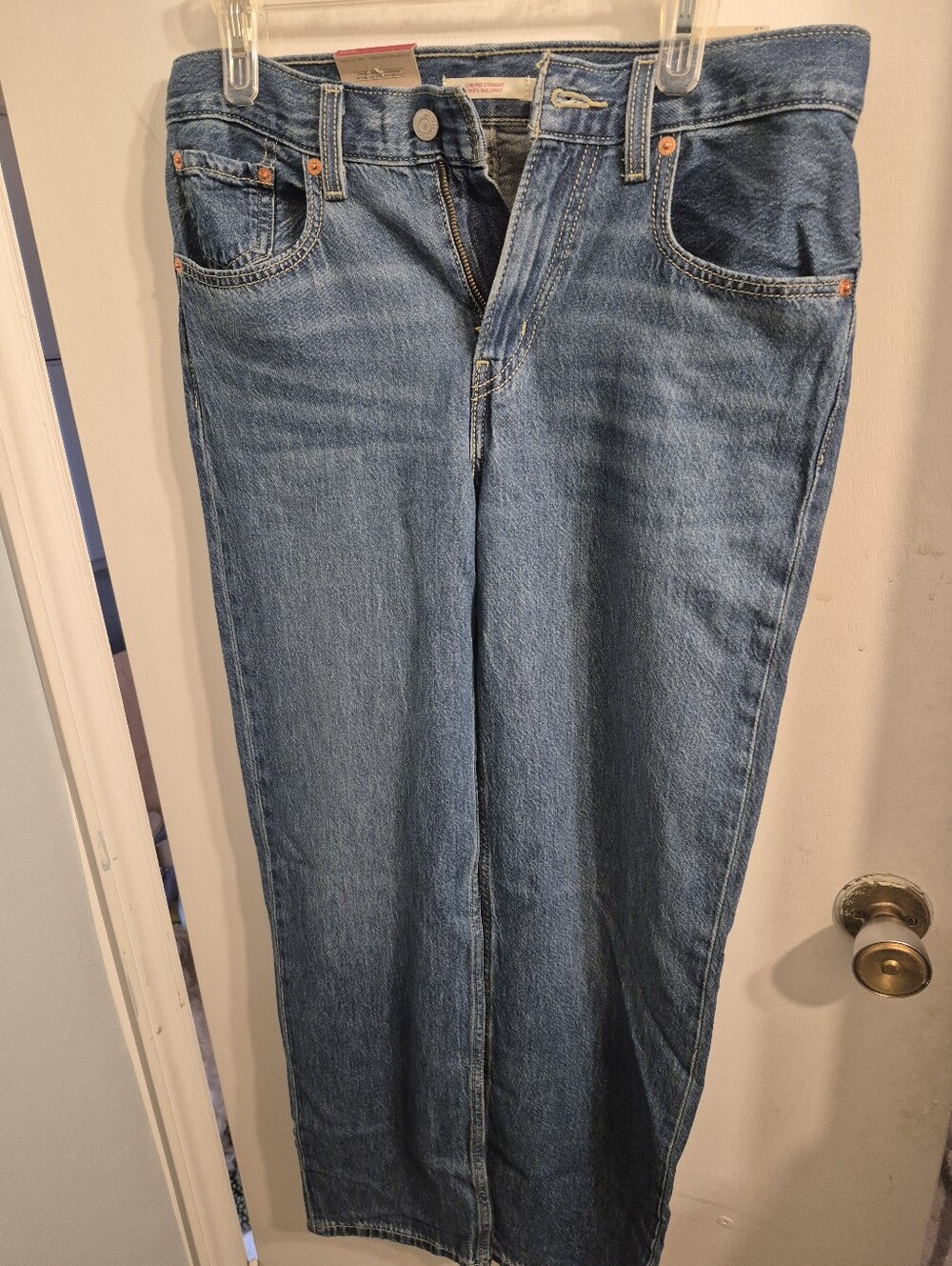 Levi's Women's Straight Leg Jeans in Medium Blue